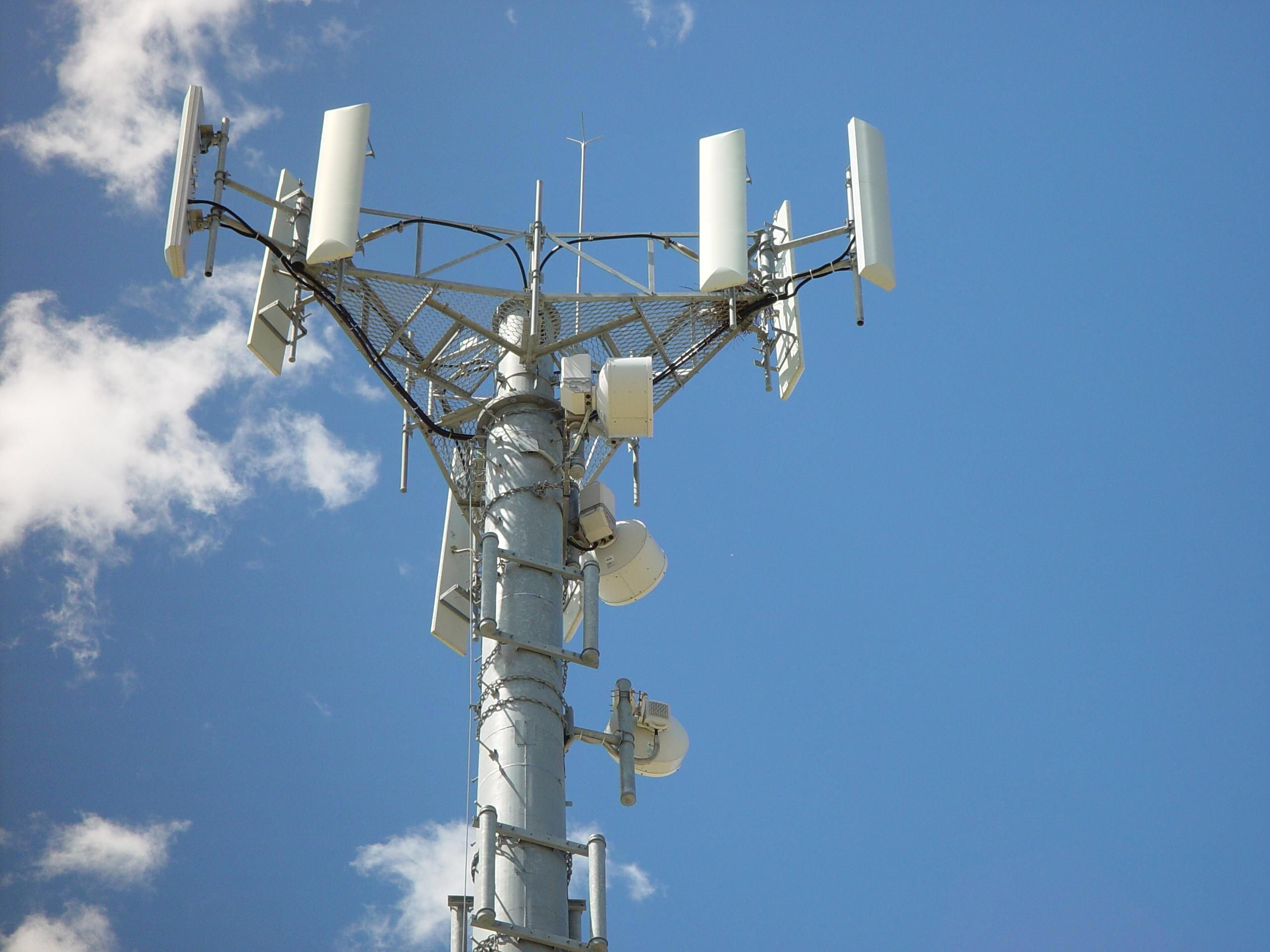 Torre del segnale delle telecomunicazioni del Vietnam